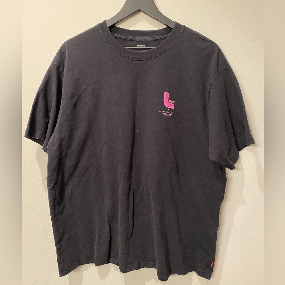 Levi’s shirt